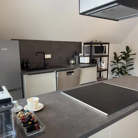 Moderne Maisonette-wohnung Daire
